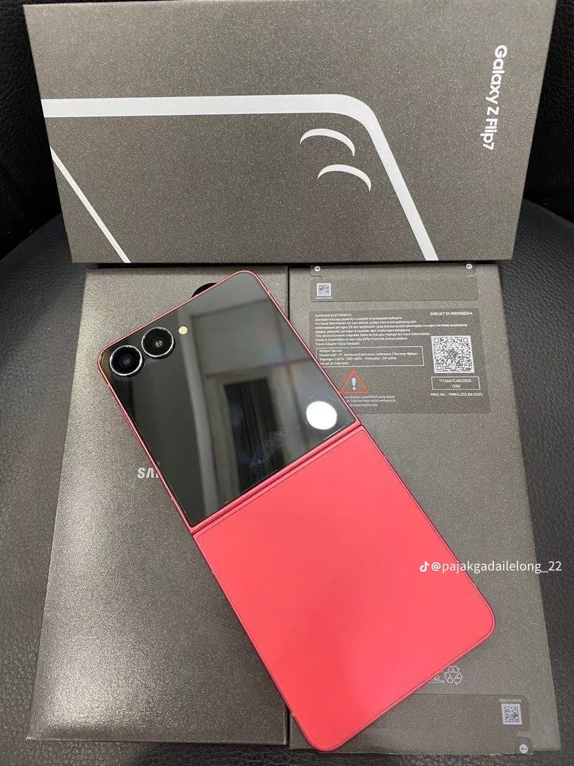 Samsung Galaxy Z Flip7