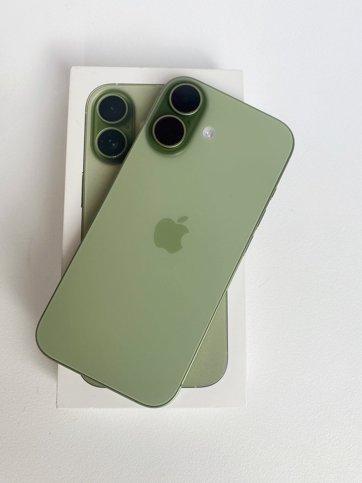 iPhone 17