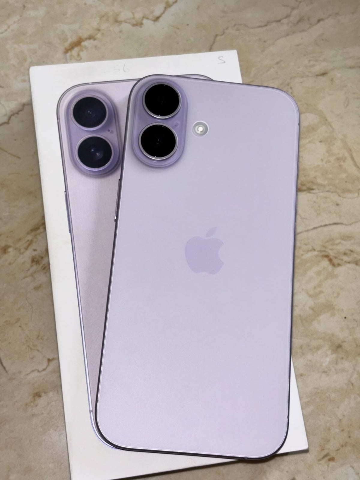 iPhone 17